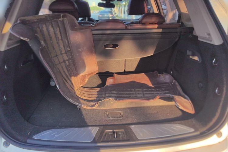 Used Buick Envision 2014 28T Four-Wheel Drive Elite Model Trunk