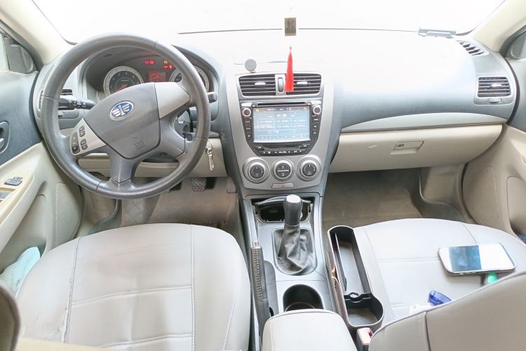 Used Bestune B50 2011 1.6L manual fashion version