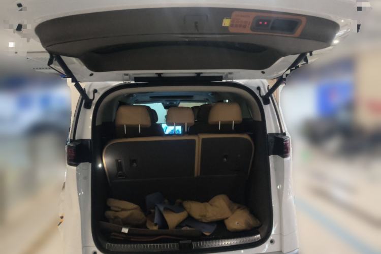 Used Denza D9 2022 DM-i 970 Four-Wheel Drive Flagship Model
