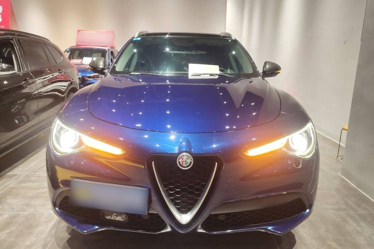 Used Alfa Romeo Stelvio 2017 2.0T 200HP Luxury Edition
