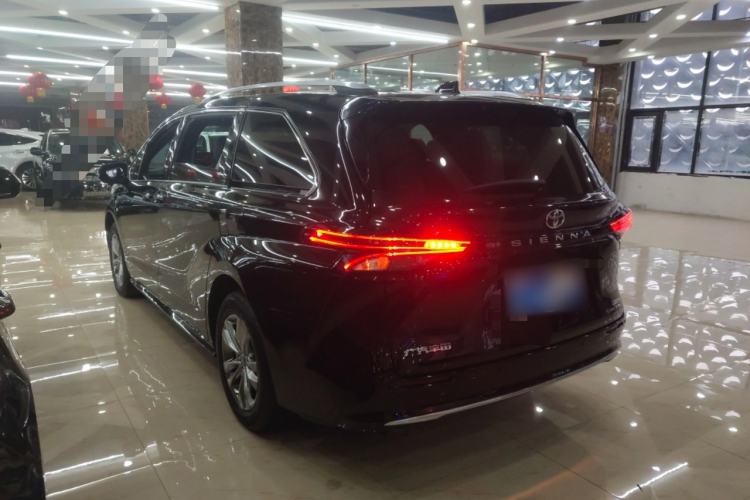 Used Toyota SIENNA 2024 2.5L Hybrid Four-Wheel Drive Prestige Edition Rear Left 45 Deg