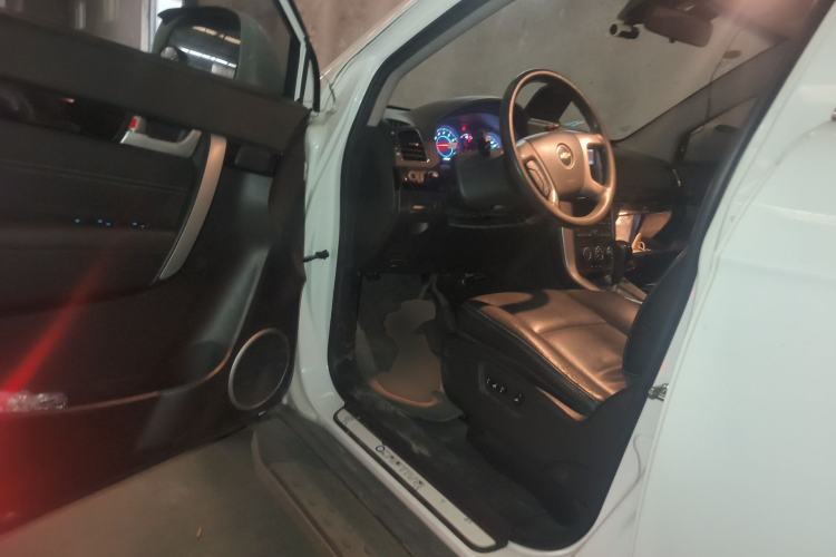 Used Chevrolet Captiva 2014 2.4L Two-Wheel Drive Urban Version 7 Seats
