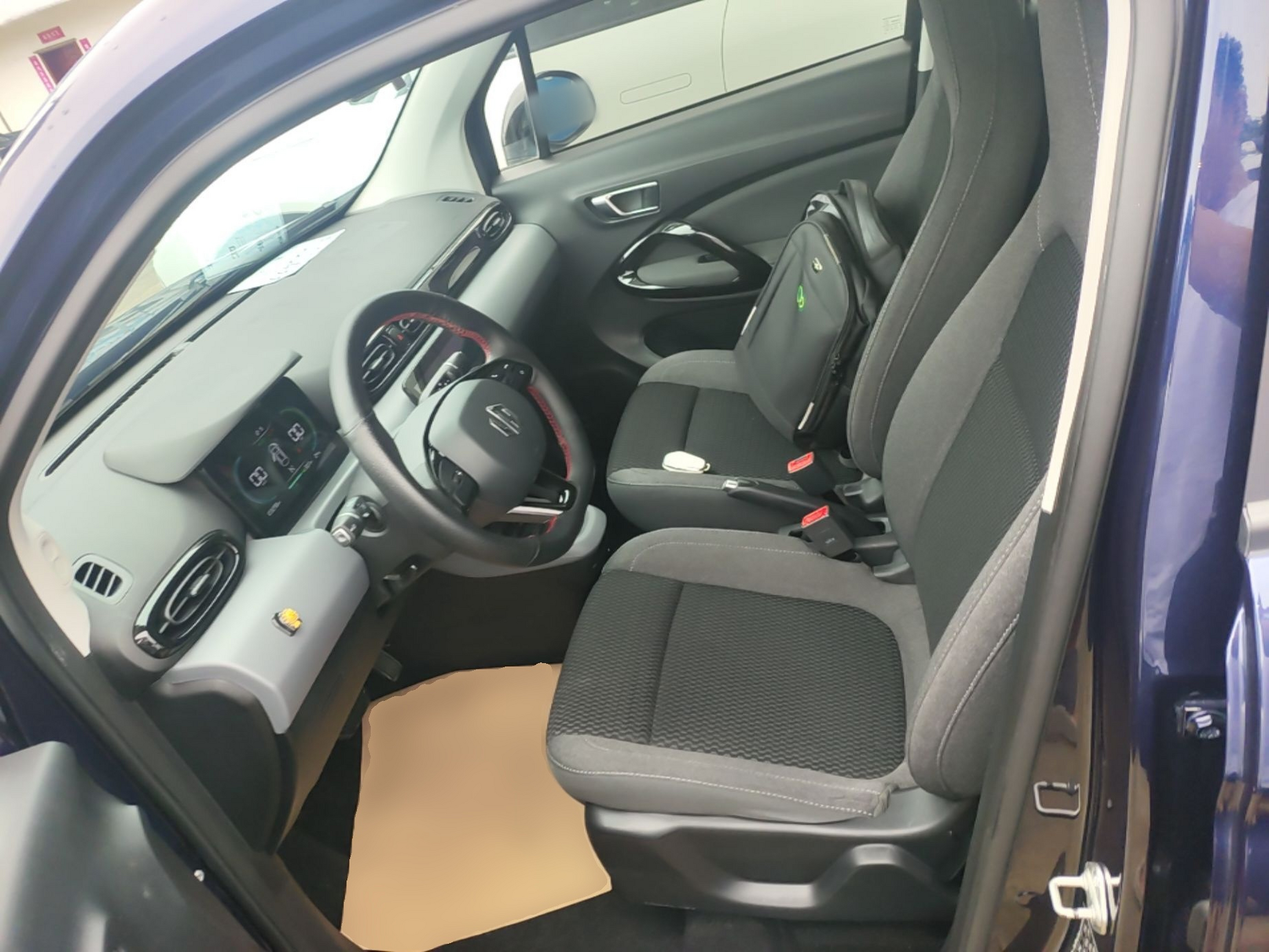Interior delantero