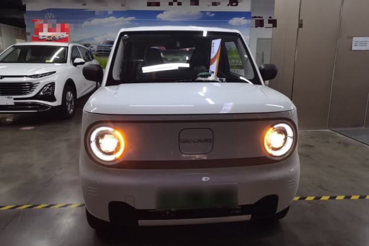 Used Geely Galaxy Panda 2024 Panda Mini 200km Endurance Bear
