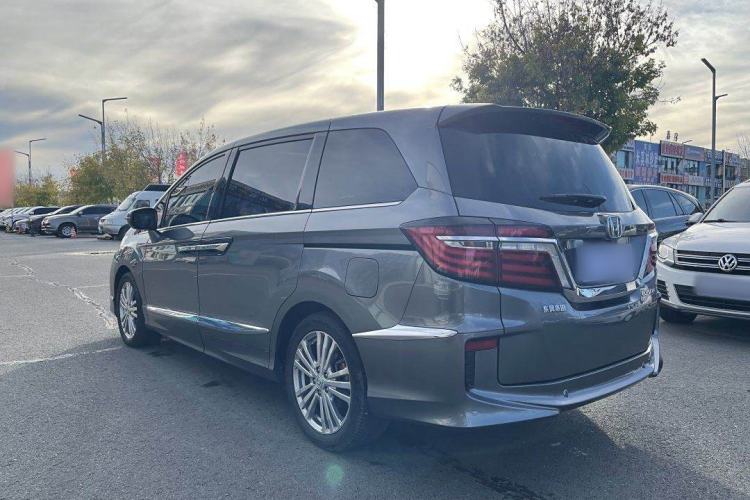 Used Honda Elysion 2016 2.4L Luxury Edition
