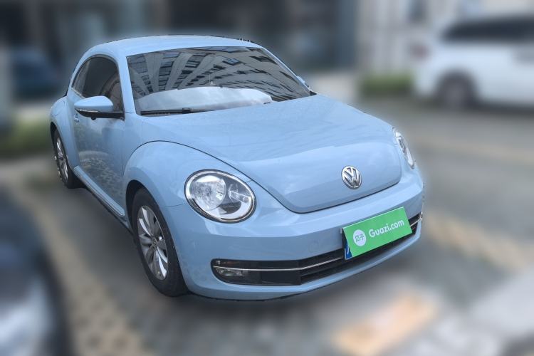 Used Volkswagen Beetle 2015 180TSI model Front Right 45 Deg