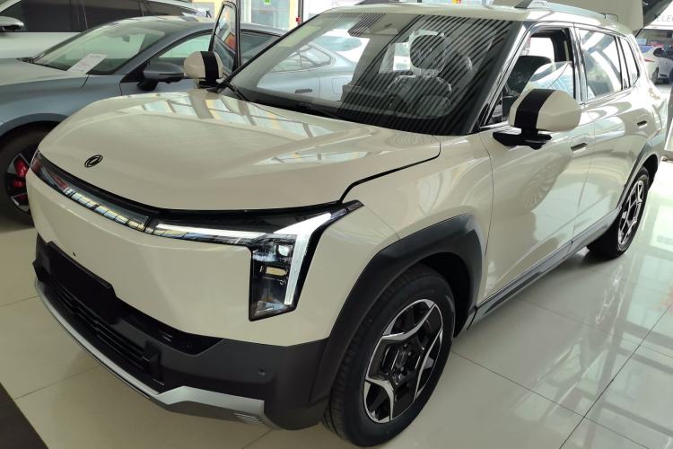 Used Dongfeng NAMMI 06 2025 471 Ultra