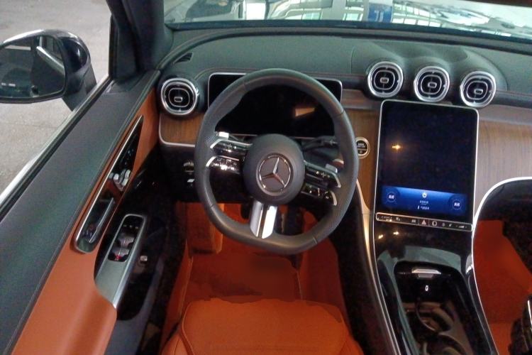 Used Mercedes-Benz GLC 2024 Refreshed GLC 300 L 4MATIC Dynamic Version 5 Seats Steering Wheel