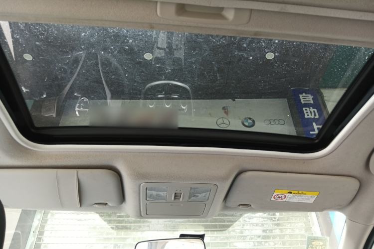 Used Nissan Tiida 2016 1.6L CVT Cool Dynamic Edition
