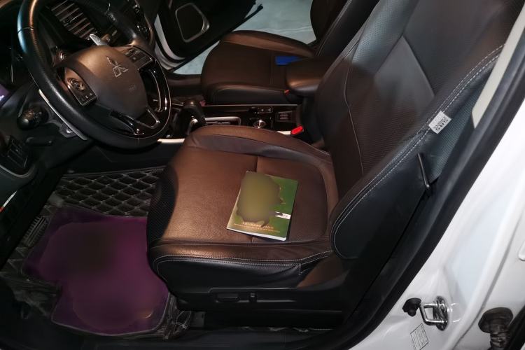 Used Mitsubishi Outlander 2018 2.4L 4x4 Luxury Edition 7-Seater