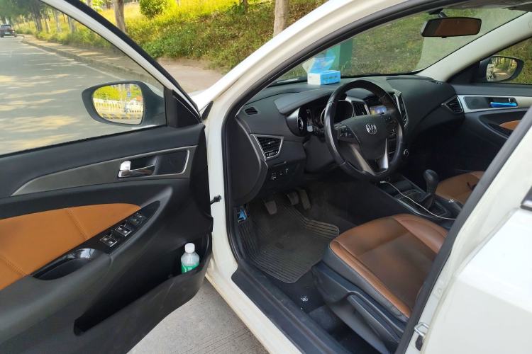 Used Changan Eado 2016 1.6L GDI Manual Cool Edition