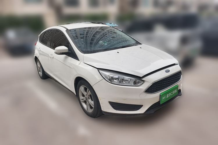 Used Ford Focus 2018 Sedan Classic 1.6L Automatic Comfort Plus Smart Drive Version Front Right 45 Deg