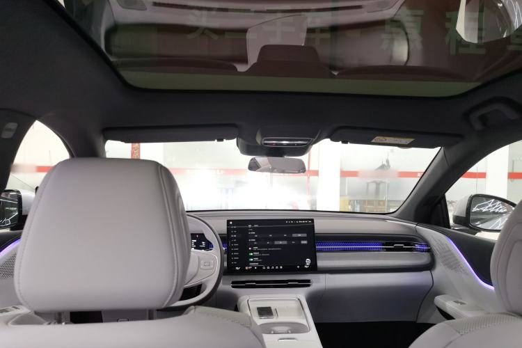 Used XPeng G6 2025 625 Long-Range Max Tech Edition Headliner