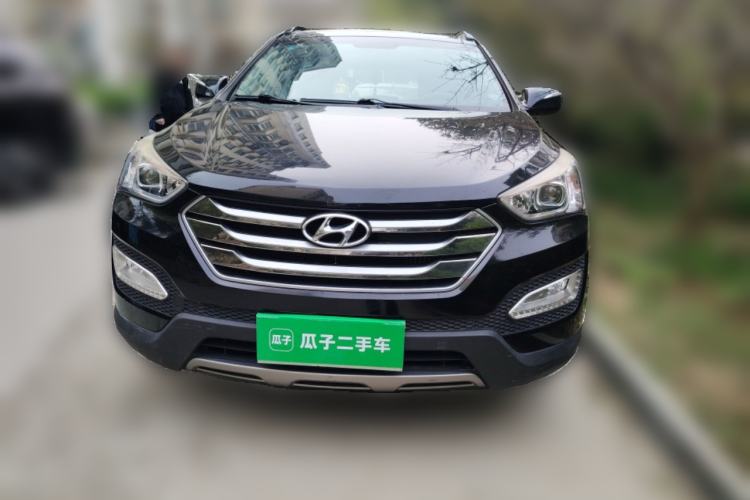 Used Hyundai Santa Fe 2015 2.0T Automatic Two-Wheel Drive Smart Version 5 Seats