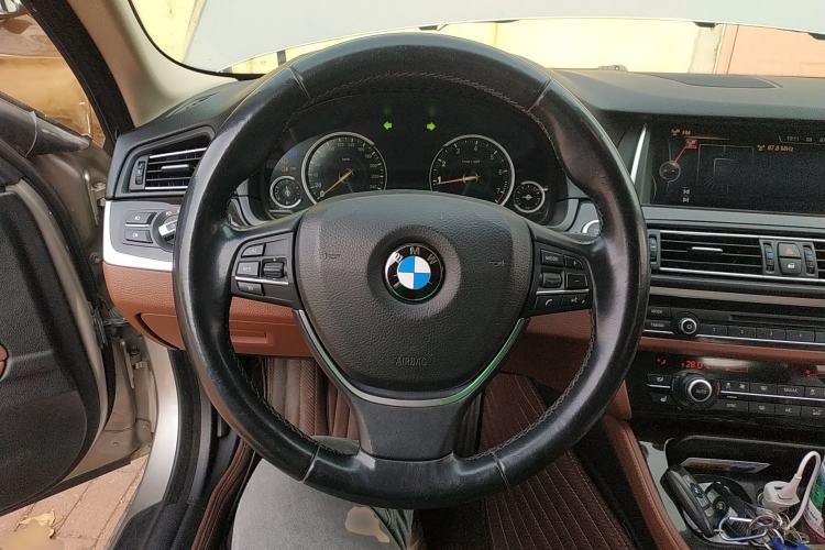 Used BMW 5 Series 2017 528Li Leading Model