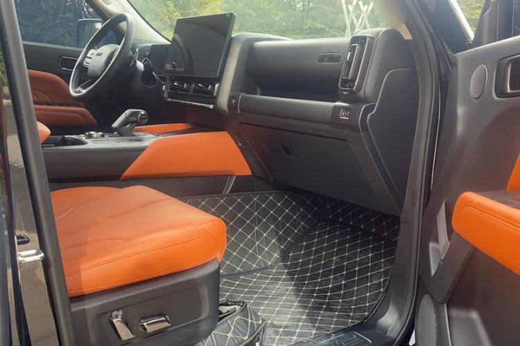 Used Haval H9 2024 2.0T Gasoline All-Wheel-Drive Extreme Edition Right Front Seat