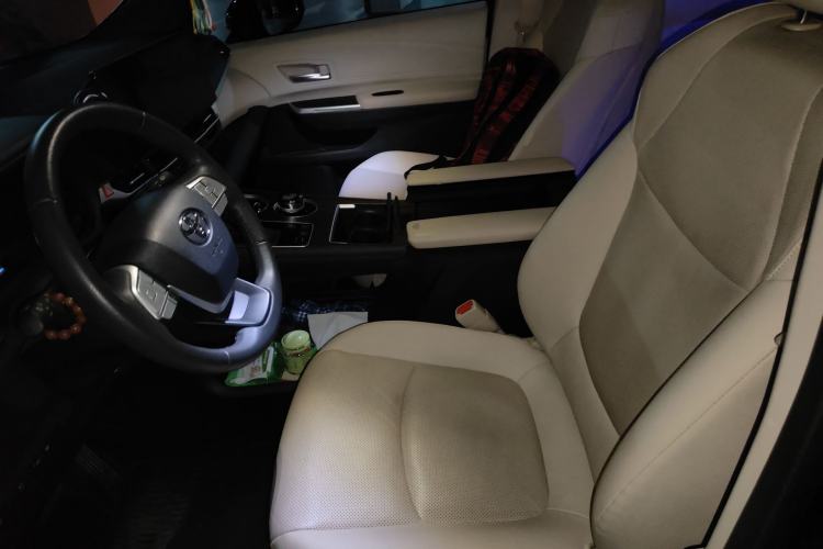 Used Toyota Granvia 2023 2.5L Hybrid Prestige PLUS Edition Left Front Seat