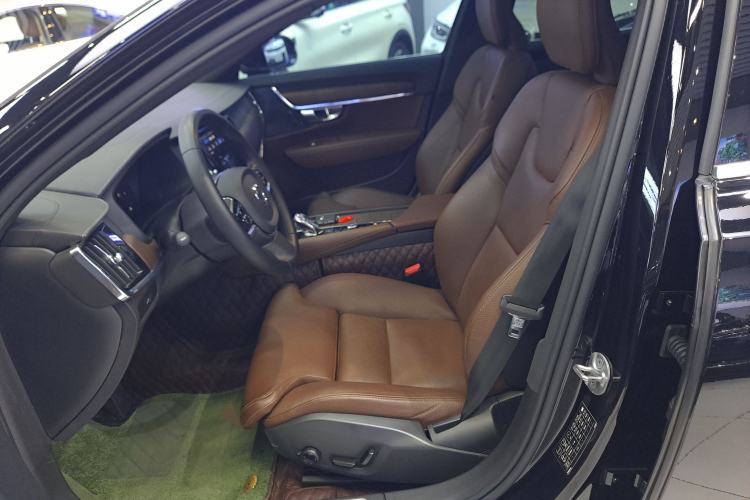 Used Volvo S90 2023 B5 Zhiyuan Luxury Edition