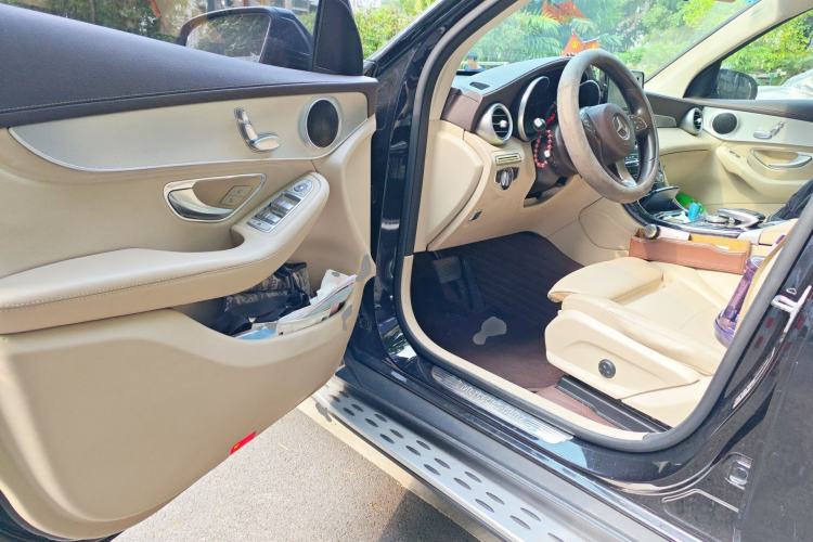 Used Mercedes-Benz GLC 2018 GLC 200 4MATIC
