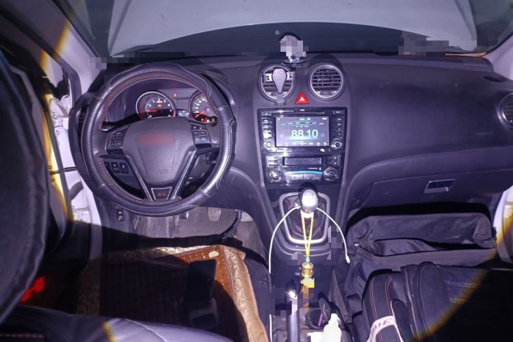 Used Haval H6 2013 Upgraded Model 1.5T Manual Two-Wheel Drive Elite Version