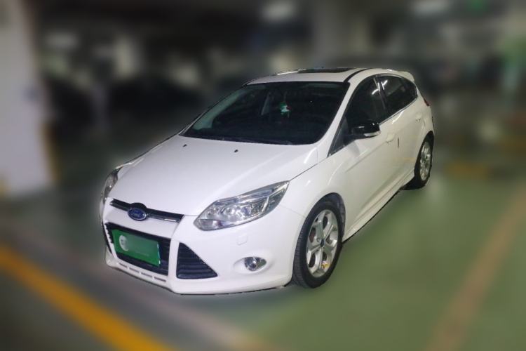 Used Ford Focus 2012 Hatchback 2.0L Automatic Luxury Sport Model