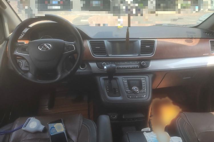 Used SAIC MAXUS G10 2014 2.0T Automatic Luxury Executive Edition
