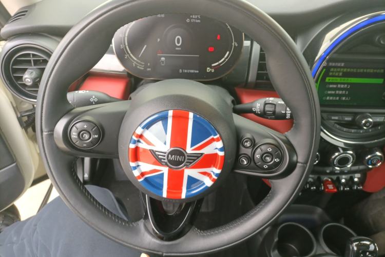 Used MINI MINI 2021 1.5T COOPER Classic Edition