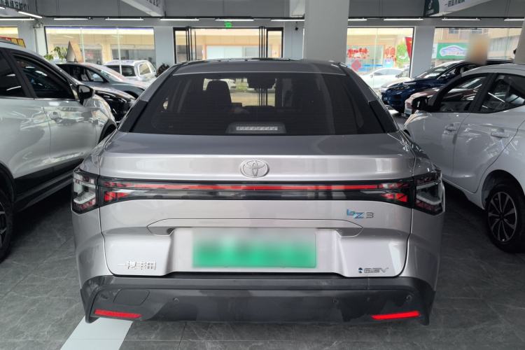 Used Toyota bZ3 2023 517 km Elite PRO Rear