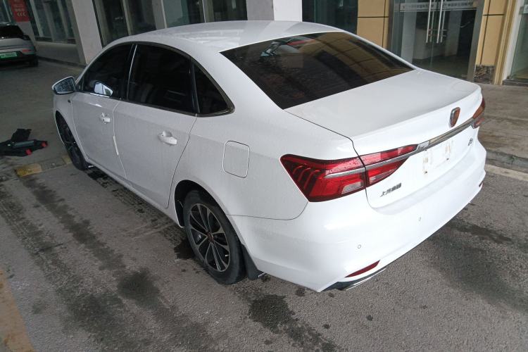 Used Roewe i6 2019 PLUS 1.6L CVT 4G Connected Luxury Deluxe Edition
