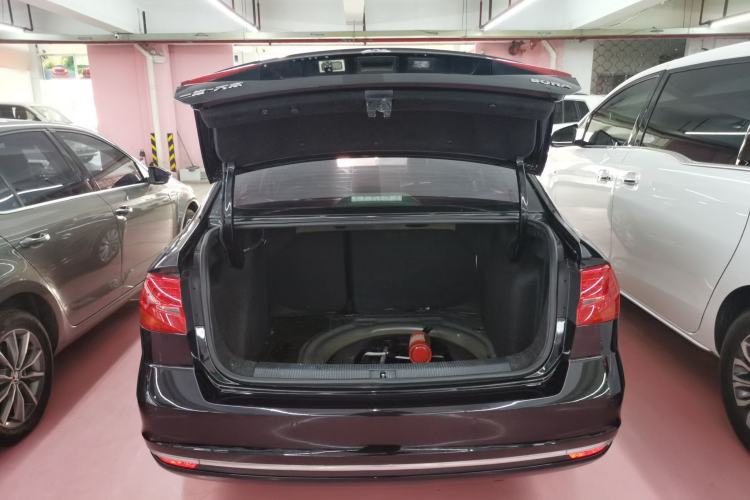 Used Volkswagen Bora 2016 1.6L Automatic Comfort Model
