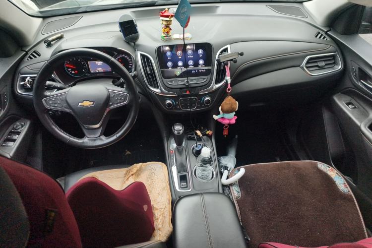 Used Chevrolet Equinox 2019 535T Automatic YuJie Edition China V Standard Center Console