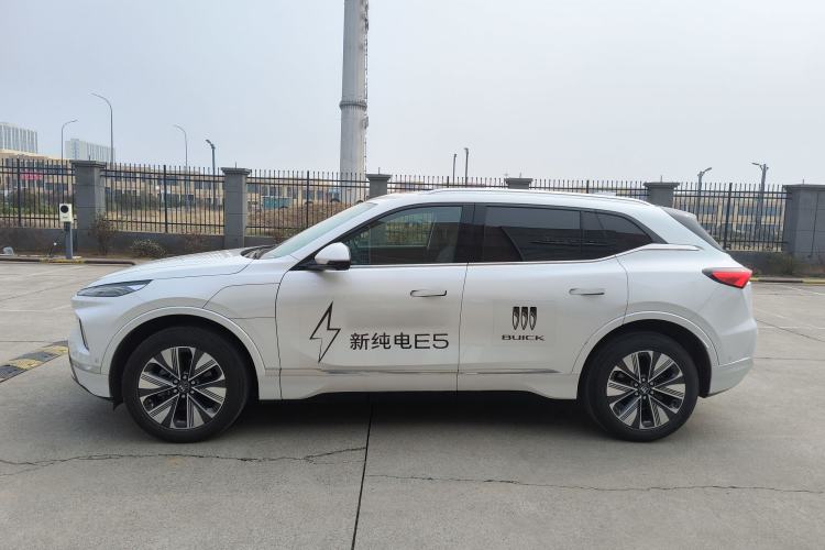 Used Buick E5 2025 Model 620KM Prestige Edition