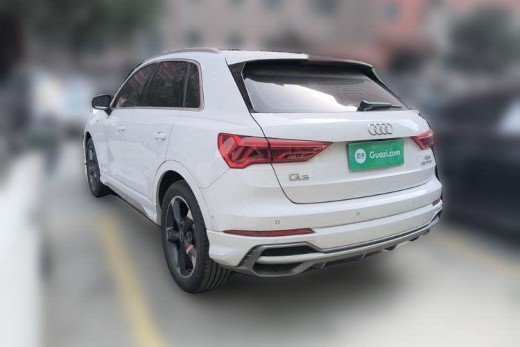 Used Audi Q3 2023 35 TFSI Fashion Dynamic Model (1.4T)
