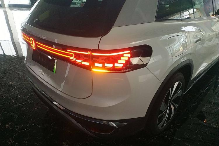 Used Volkswagen ID.6 CROZZ 2024 PURE model
