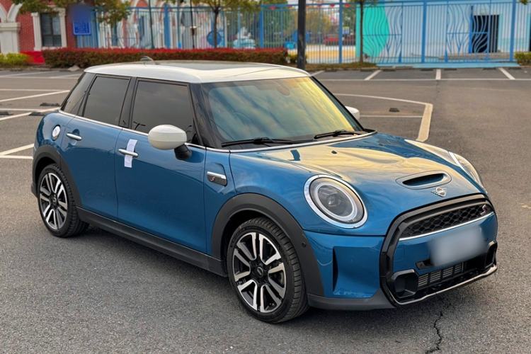 Used MINI 2022 2.0T COOPER S Classic Edition Five-Door Version Exterior 5