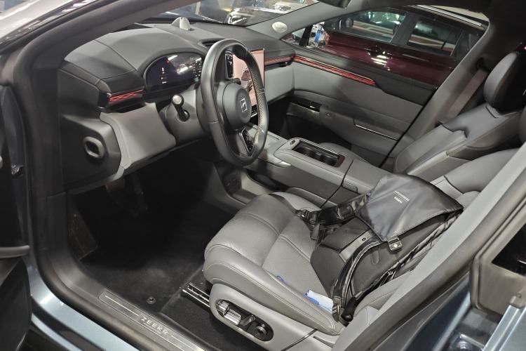 Used Zeekr 7X 2025 75 kWh Rear-Wheel Drive Intelligent Driving Version