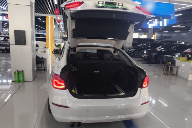 Used BMW 3 Series GT 2018 320i Sport Edition
