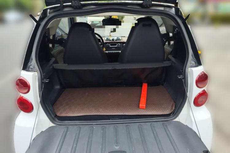 Used smart fortwo 2014 1.0 MHD Hardtop BoConcept Special Edition Trunk