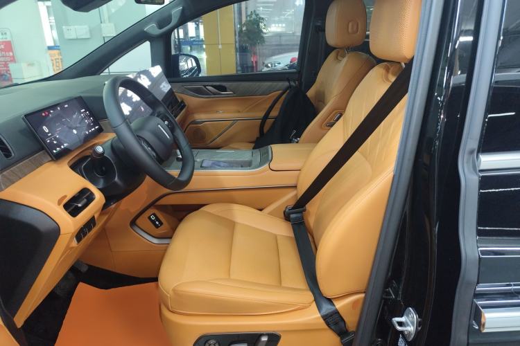 Used Wey Gaoshan 2025 Four-Wheel Drive Alpine 8