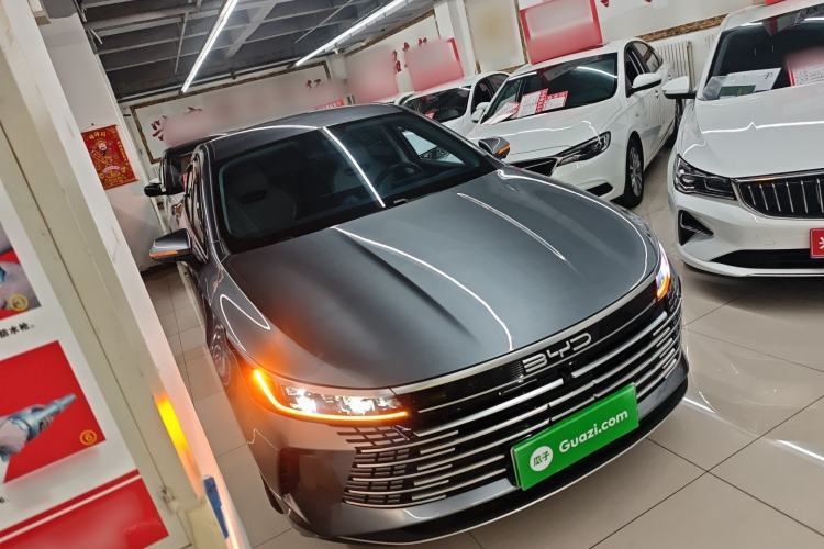 Used BYD Destroyer 05 2024 HONOR Edition DM-i 55KM Luxury Model Front Right 45 Deg