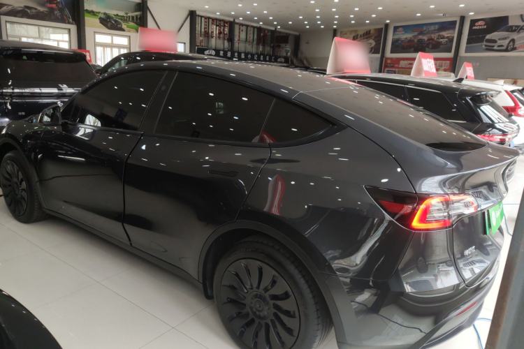 Used Tesla Model Y 2024 Rear-Wheel-Drive Version Rear Left 45 Deg
