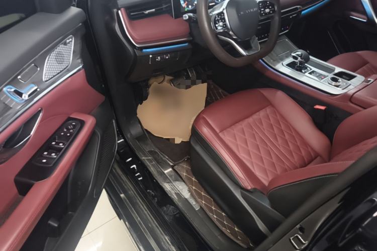 Used JETOUR X70 PLUS 2024 1.6T DCT Luxury Edition 7-Seater
