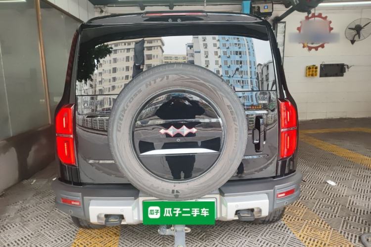 Used Formula Leopard 5 2023 Navigator Edition
