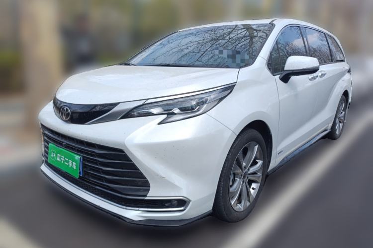 Used Toyota SIENNA 2024 2.5L Hybrid Luxury Edition