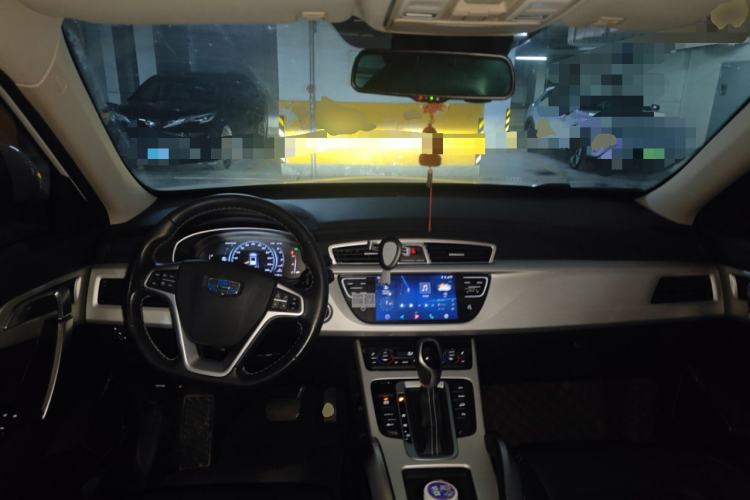 Used Geely Auto Emgrand X7 Sport 2018 1.8TD Automatic Two-Wheel Drive Smart 4G Connected Version
