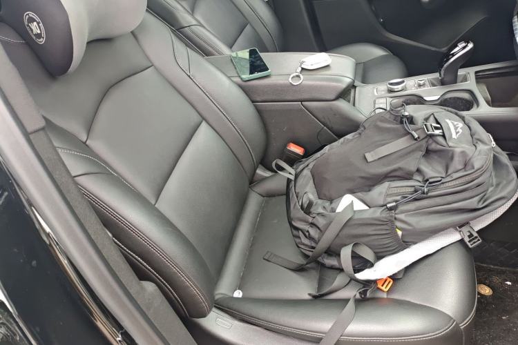 Used Cadillac XT4 2024 28T Two-Wheel-Drive Luxury Version Right Front Seat