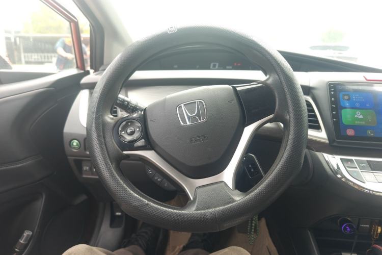 Used Honda Jade 2013 1.8L automatic Comfort version 5 seats