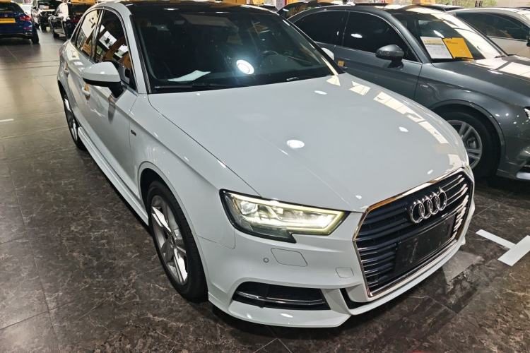 Used Audi A3 2019 Limousine 35 TFSI Fashion Edition China VI Emission Standard