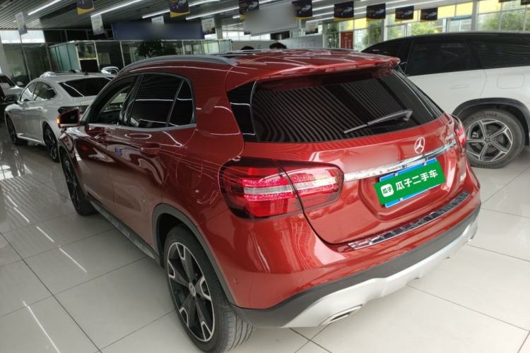 Used Mercedes-Benz GLA 2017 GLA 220 4MATIC Fashion Model Rear Left 45 Deg