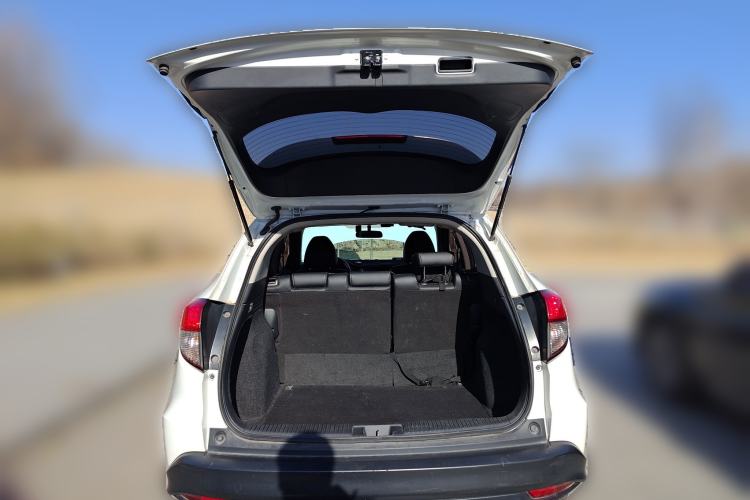 Used Honda Vezel 2020 1.5L CVT Pioneer Edition
